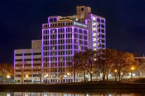 embassy suites event center|embassy suites rockford riverfront.